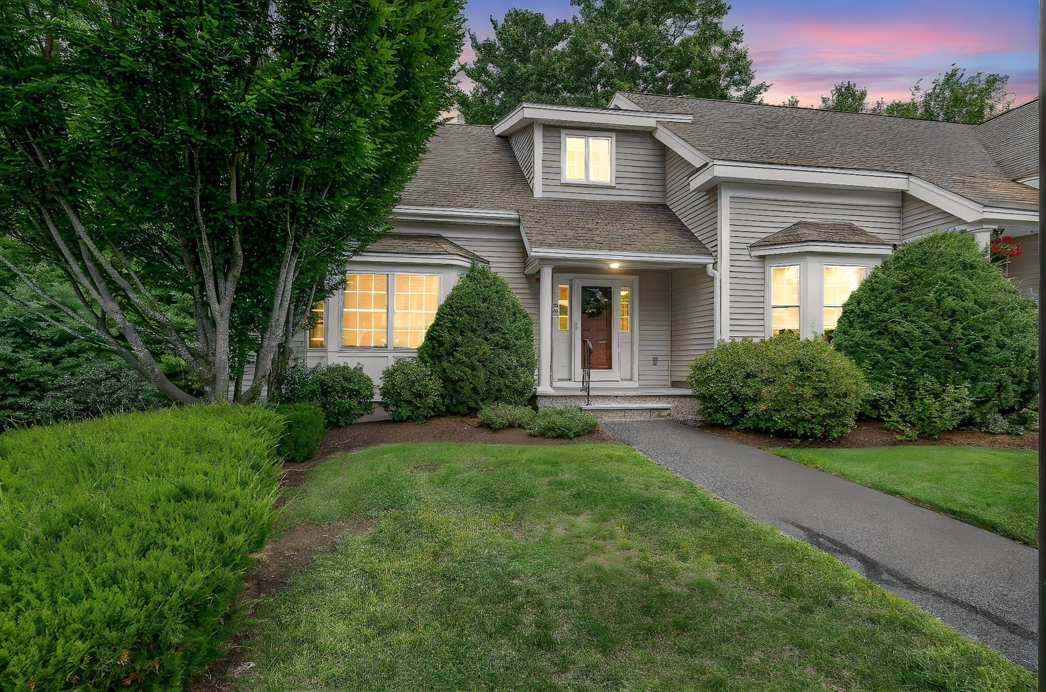 2 Charles Ridge Rd