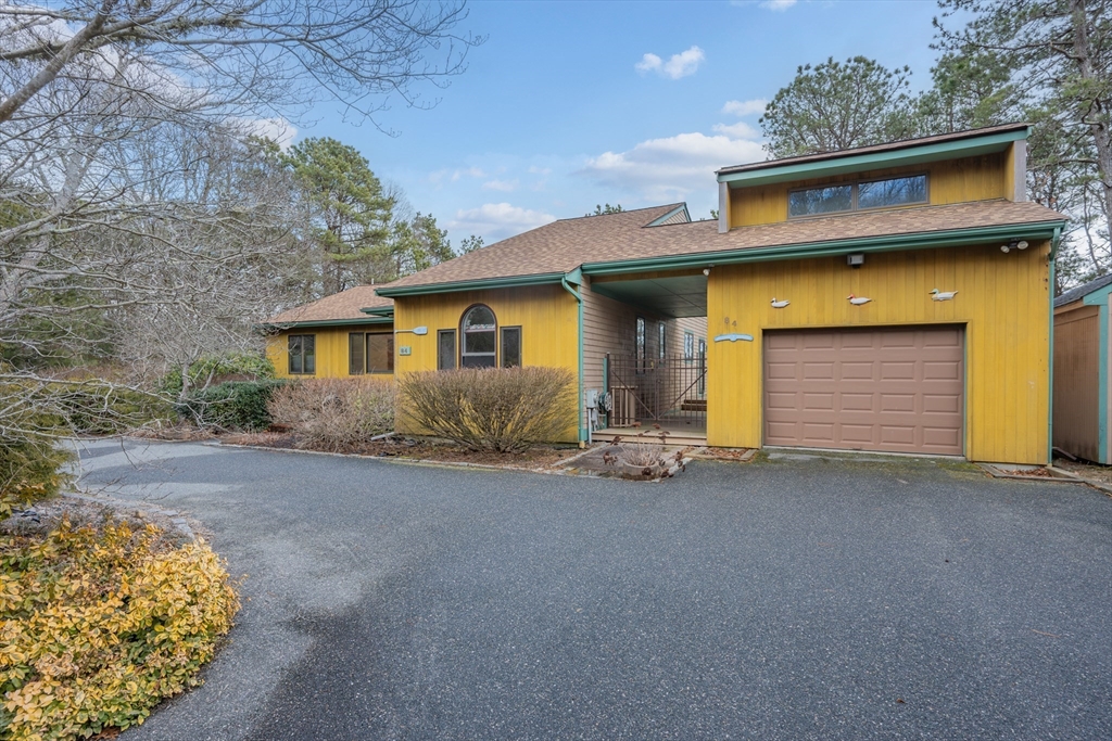84 Overlook Circle