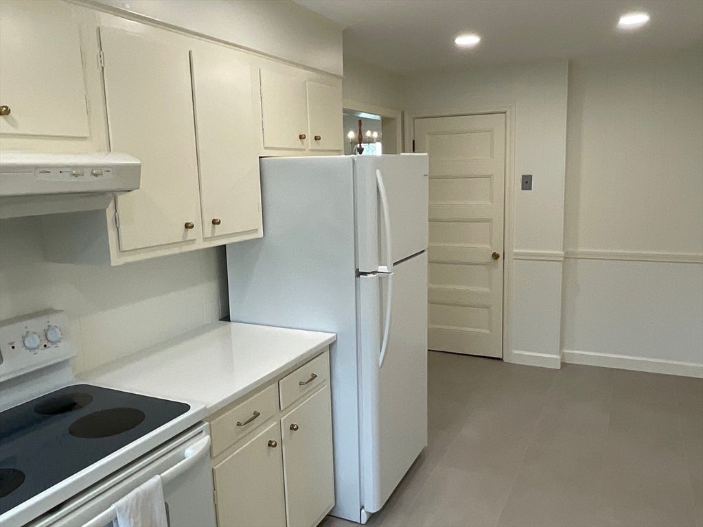84 Humphrey ST #1R, Swampscott, MA, 84 Humphrey ST #1R, Swampscott, MA Photo #5