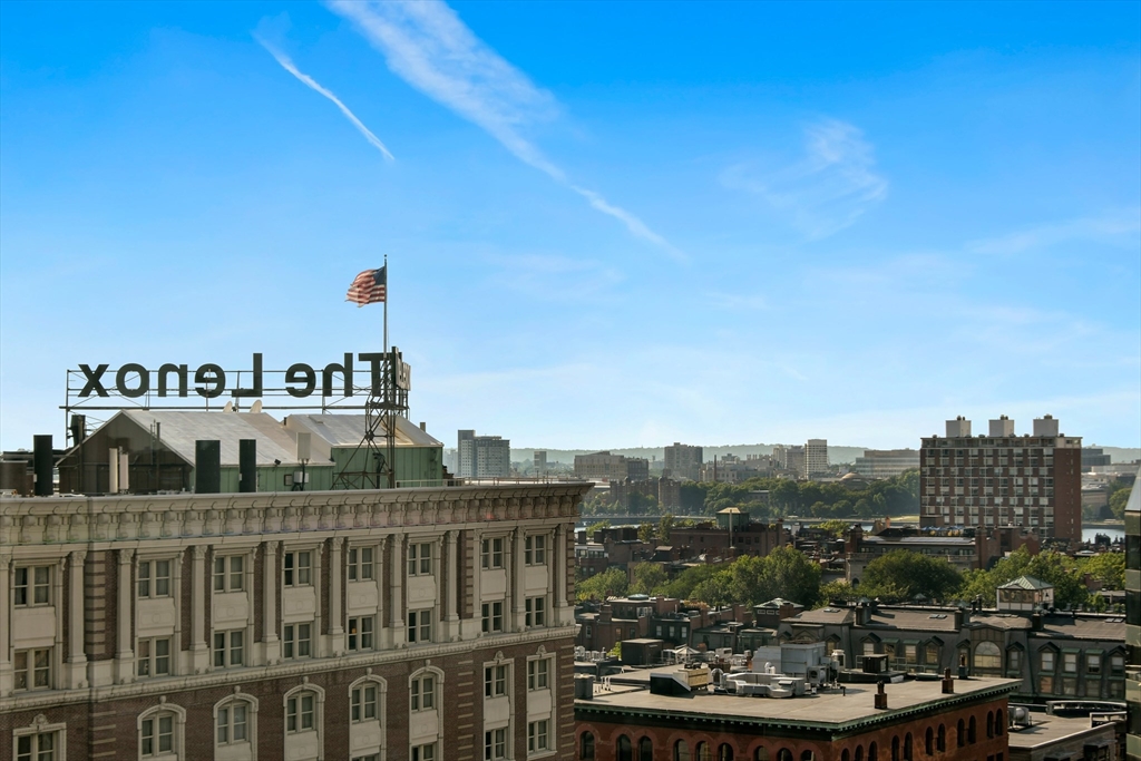 Boston, Massachusetts 02116, United States, 3 Bedrooms Bedrooms, ,3 BathroomsBathrooms,Residential,Active,203980