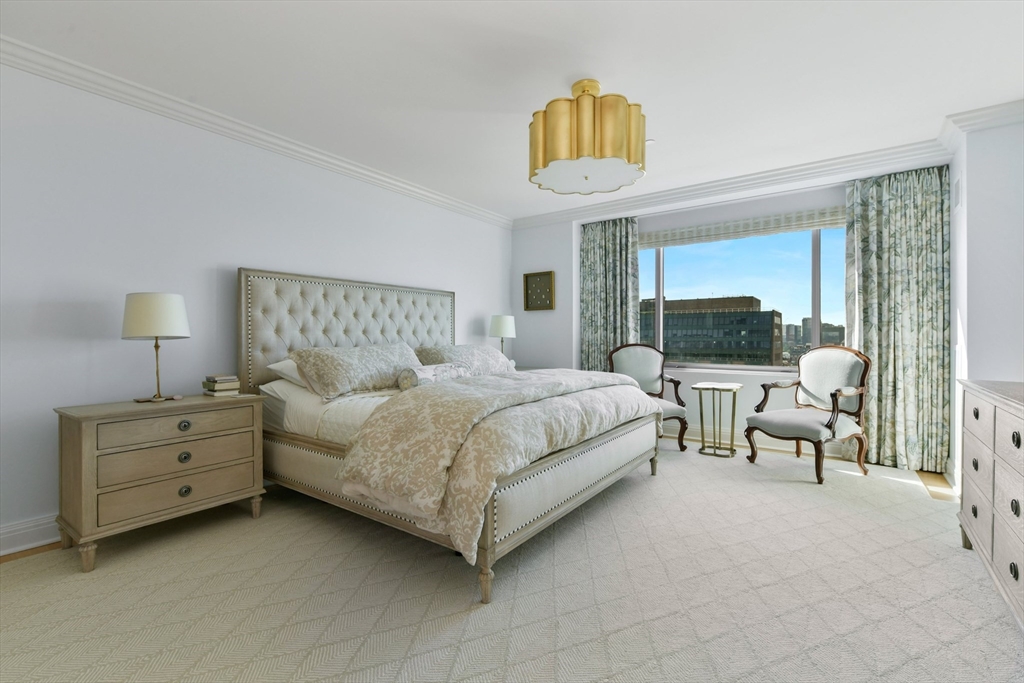 Boston, Massachusetts 02116, United States, 3 Bedrooms Bedrooms, ,3 BathroomsBathrooms,Residential,Active,203980