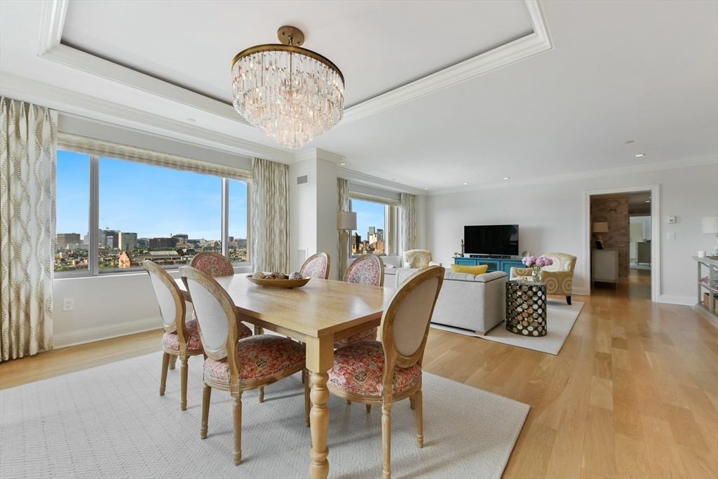 Boston, Massachusetts 02116, United States, 3 Bedrooms Bedrooms, ,3 BathroomsBathrooms,Residential,Active,203980