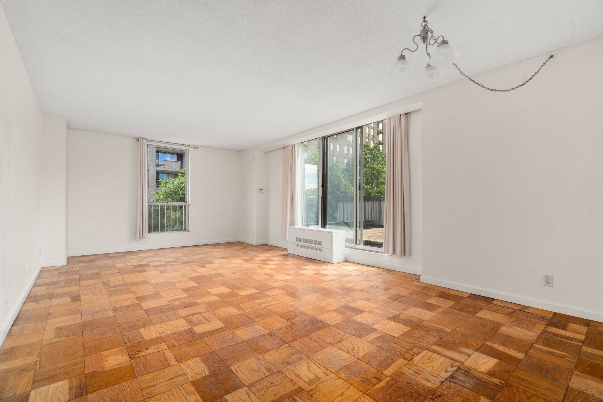 99 Pond Ave 501, Brookline MA 02445