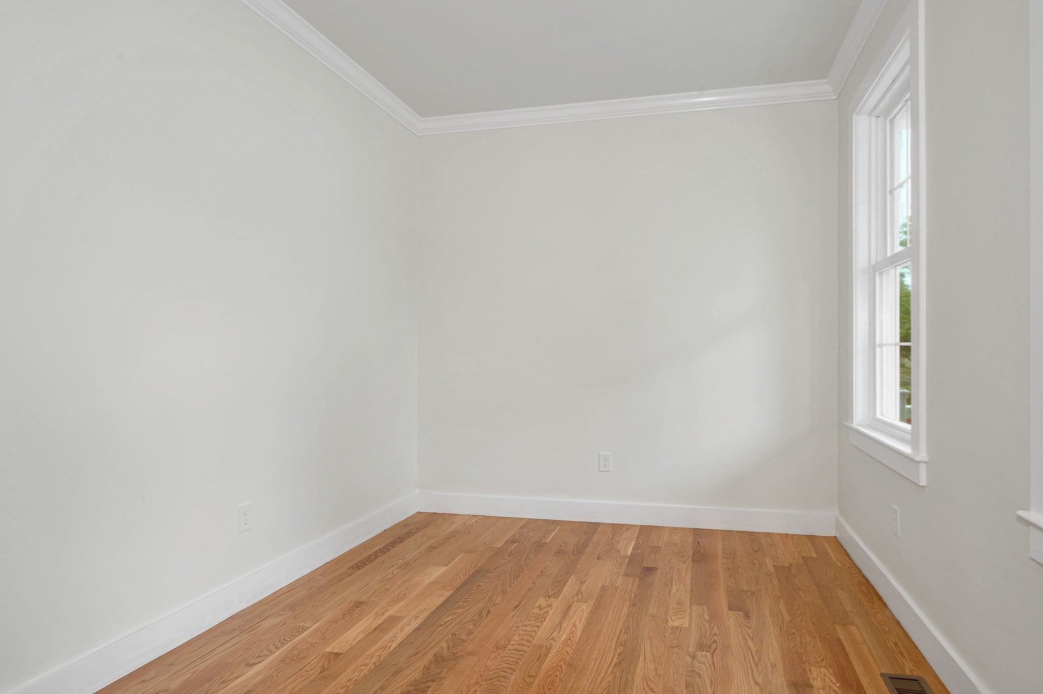 110 Friendship St, Billerica, MA Photo #12