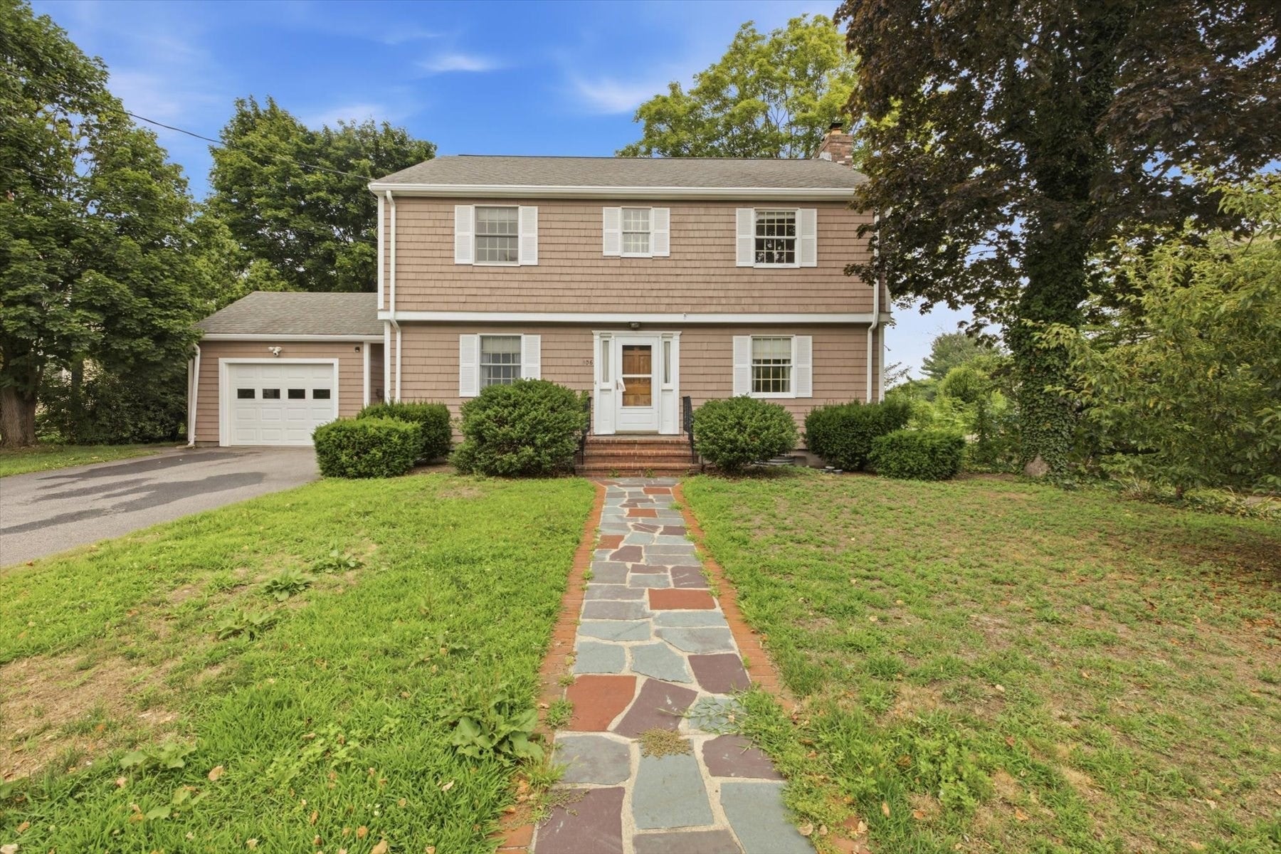 106 Edge Hill Rd