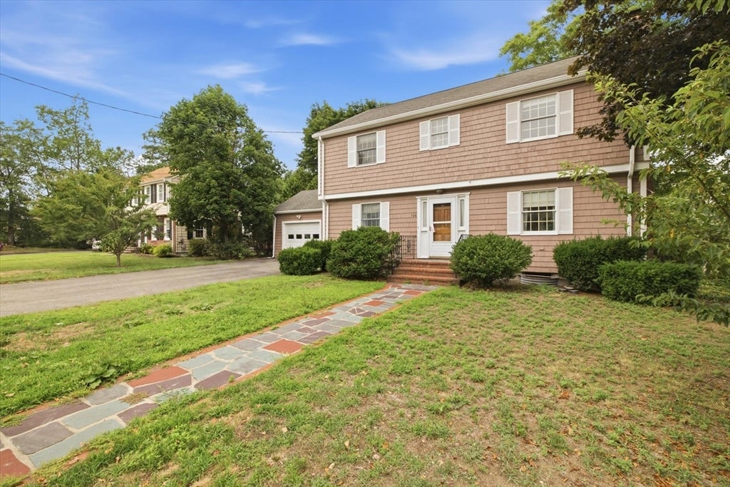 106 Edge Hill Rd