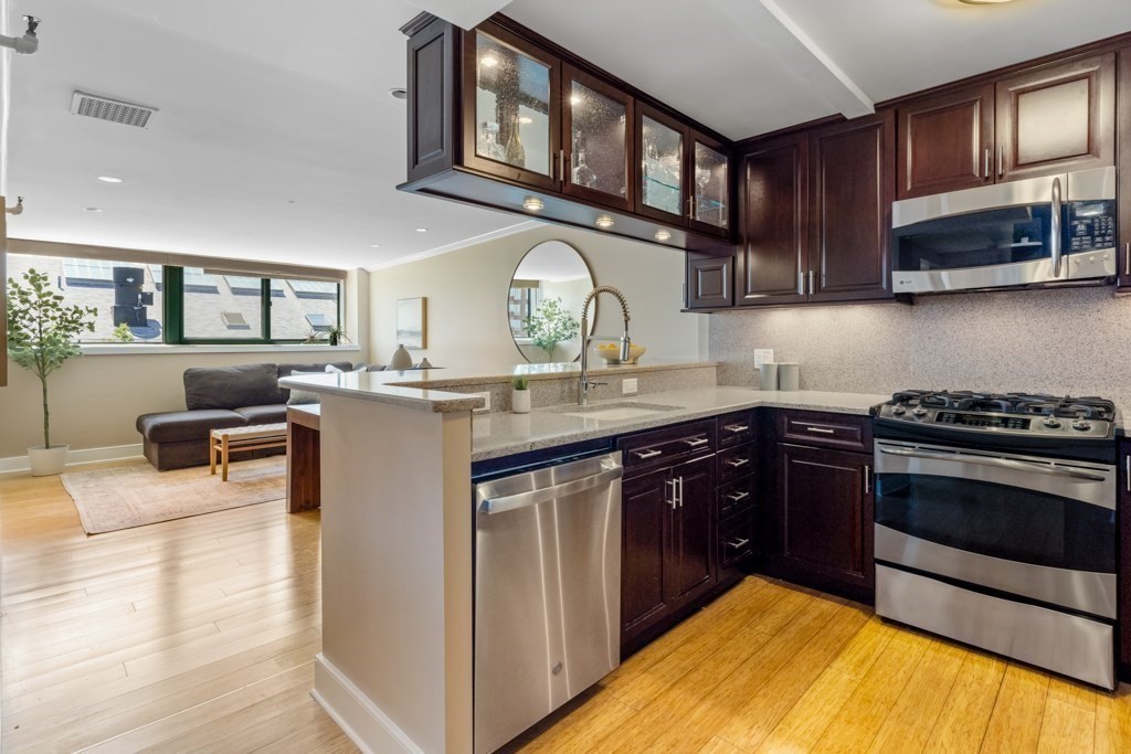 42 8th Street 5525