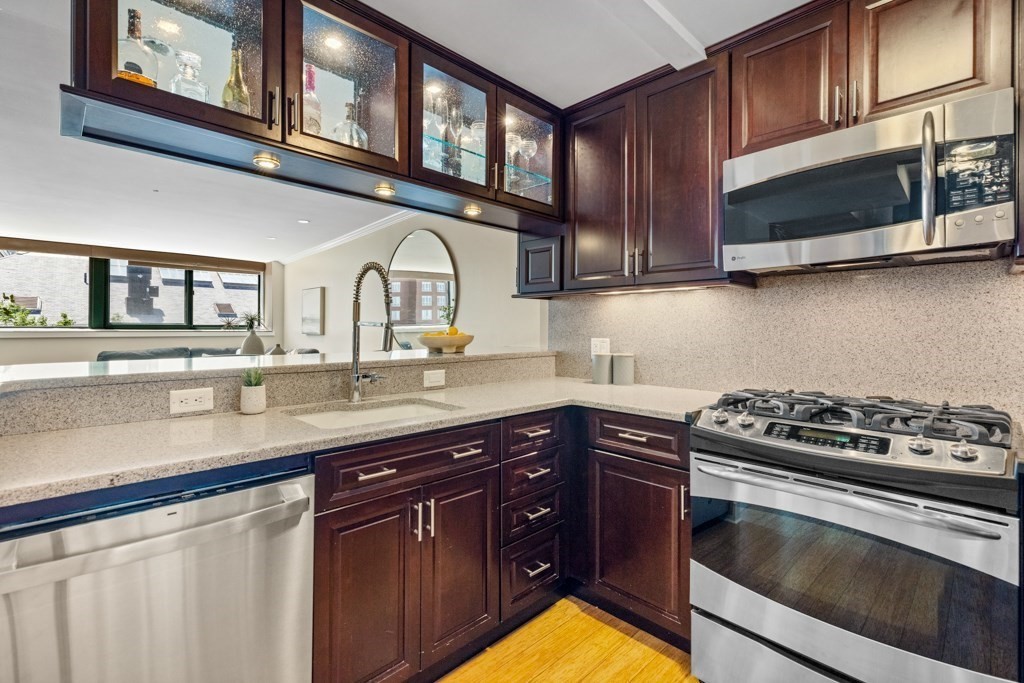 42 8th Street 5525