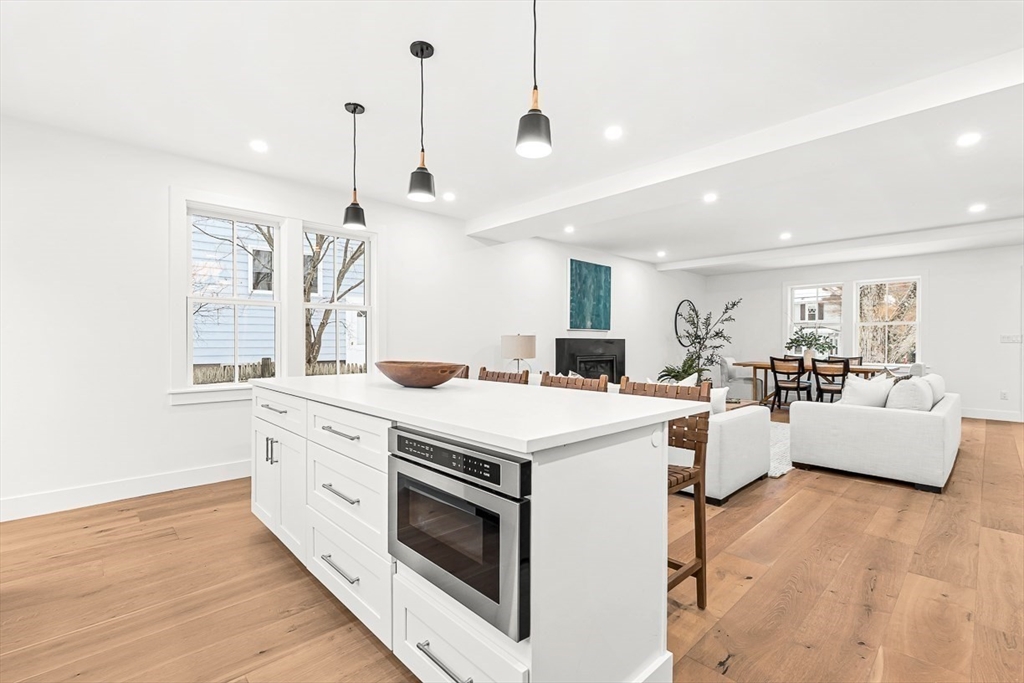 6 Intervale Rd