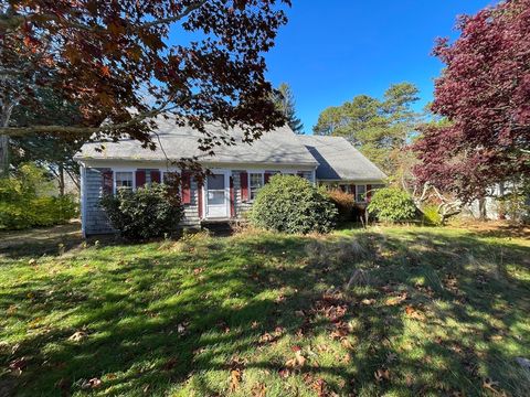 37 Ploughed Neck Rd Sandwich MA 02537