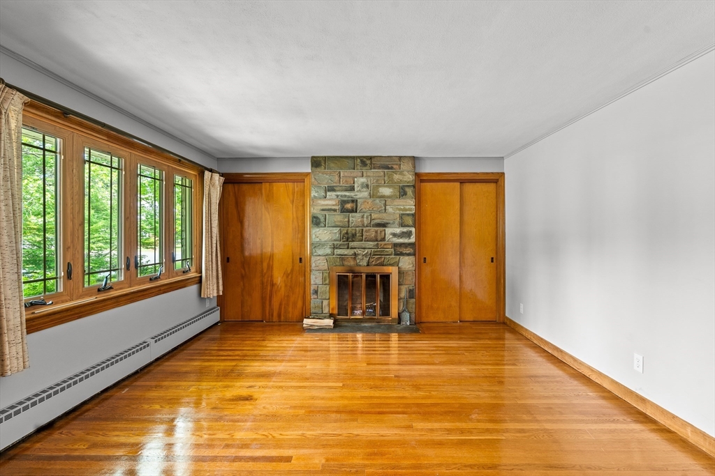 16 Sheldon Ave