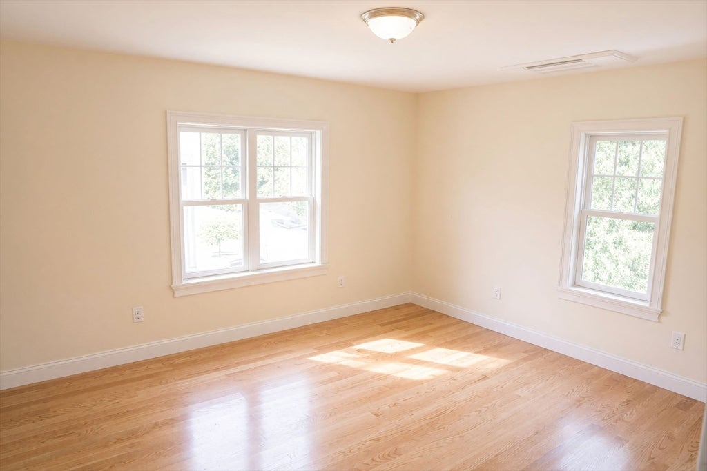 126 Jefferson ST, Braintree, MA Photo #23