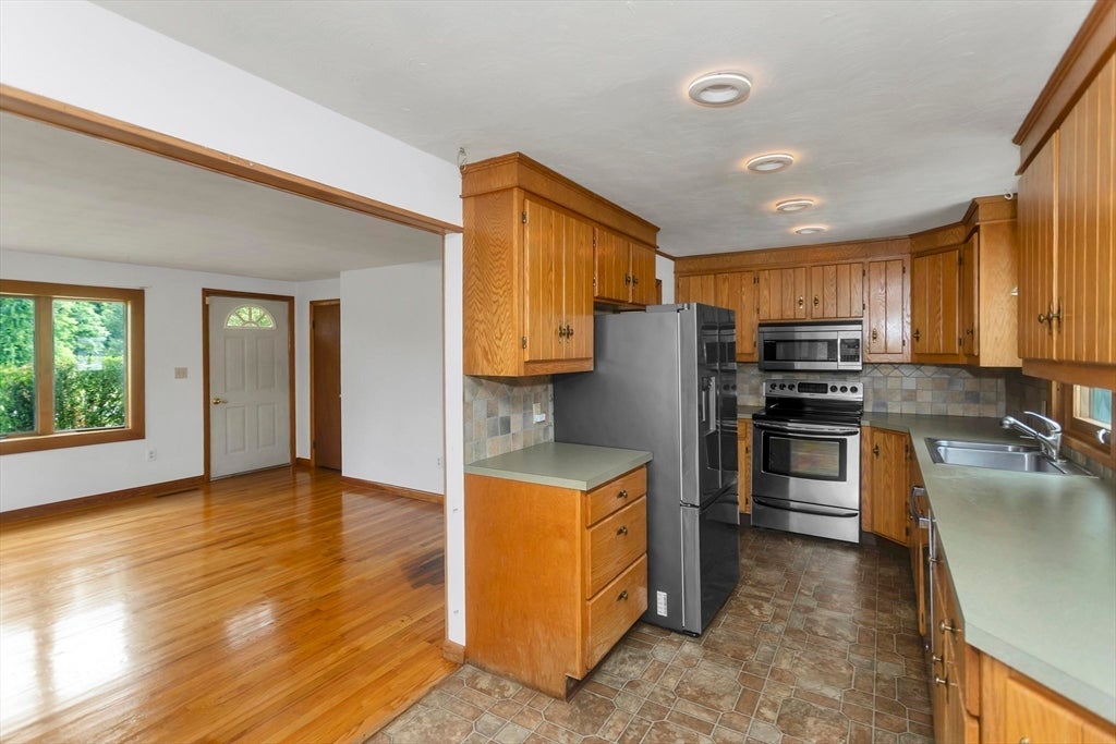 293 N Loomis St, Southwick, MA, 293 N Loomis St, Southwick, MA Photo #12