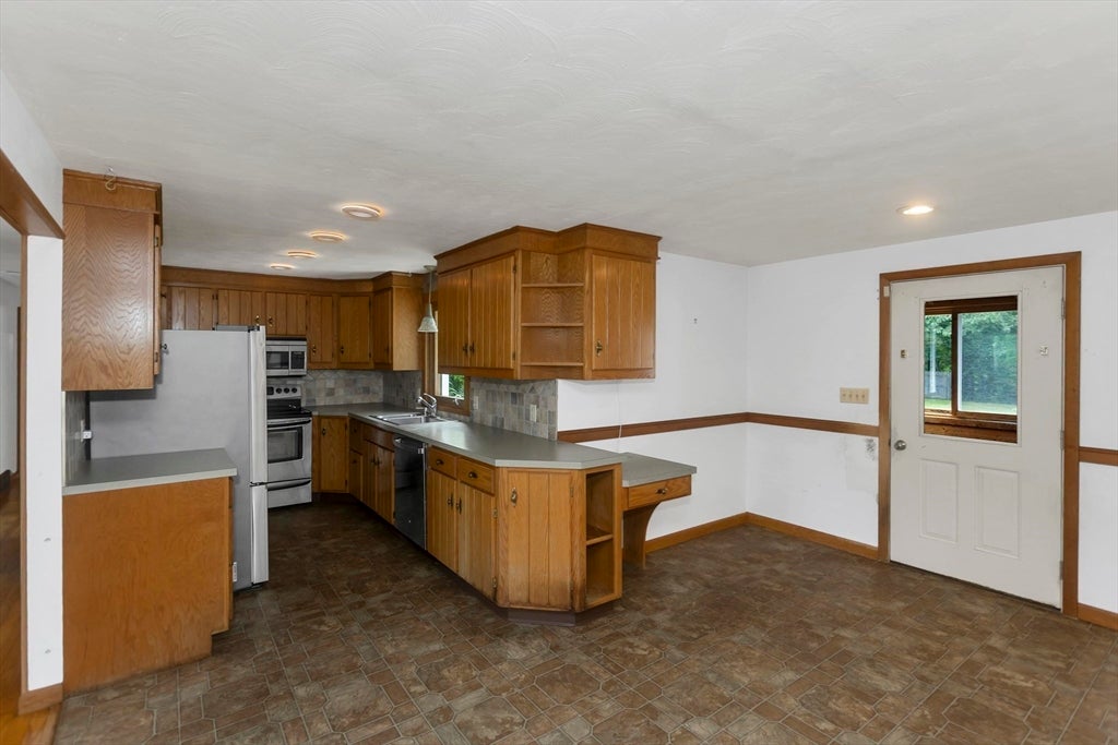 293 N Loomis St, Southwick, MA, 293 N Loomis St, Southwick, MA Photo #15