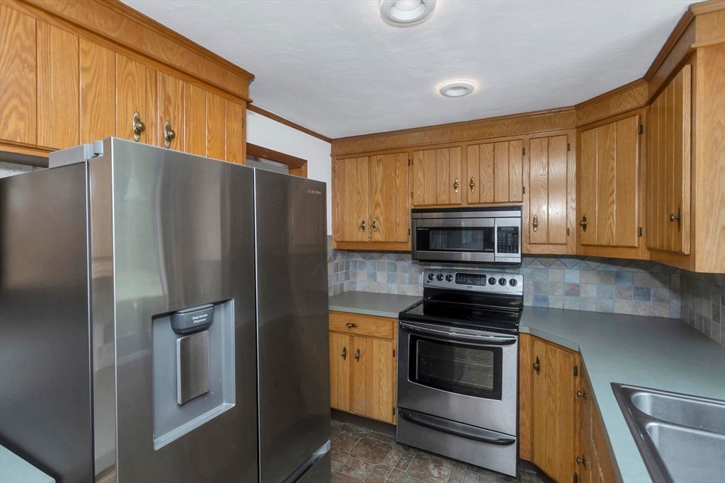 293 N Loomis St, Southwick, MA, 293 N Loomis St, Southwick, MA Photo #10