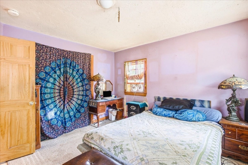 2 Hillwood Ave