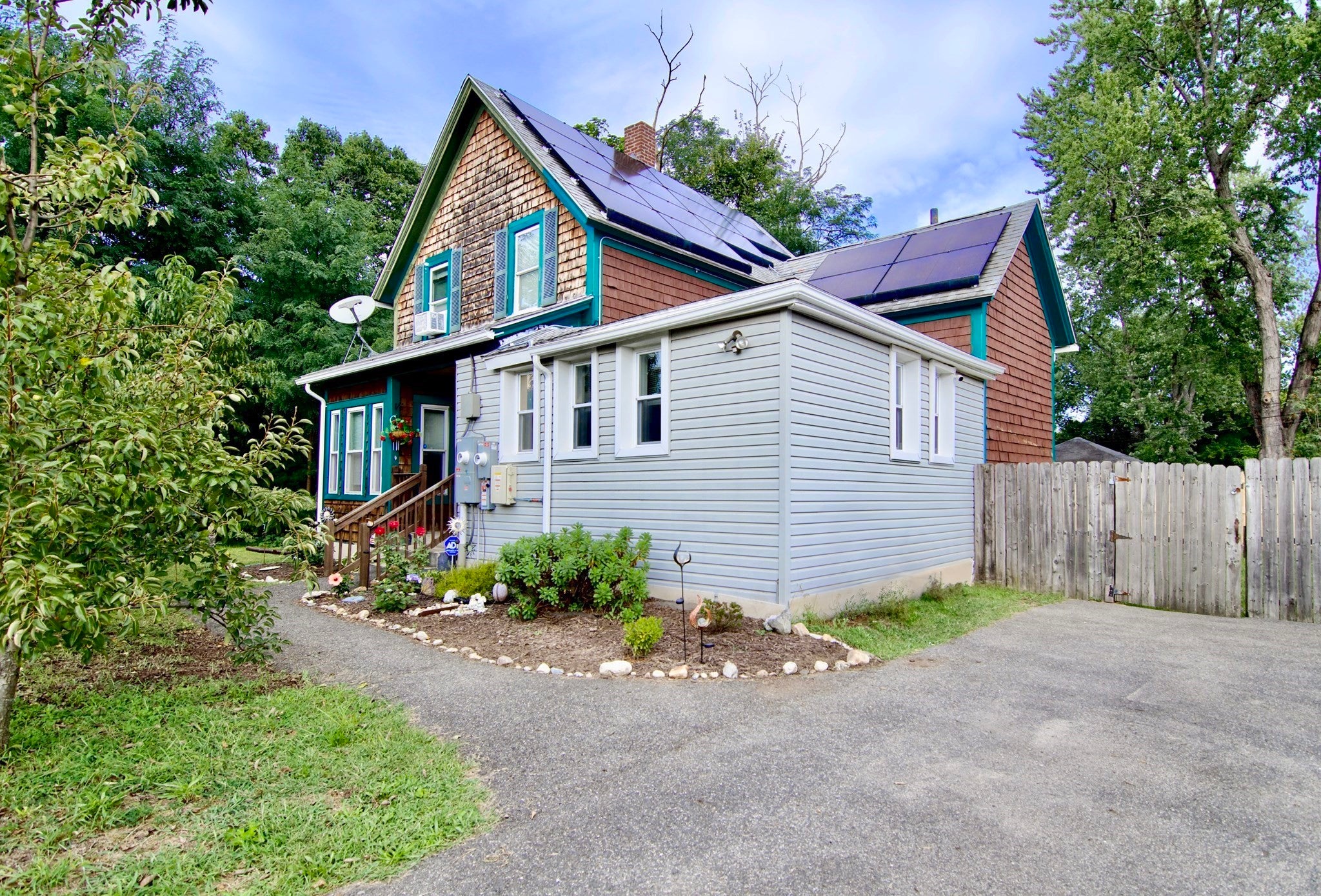 35 Thayer Ave