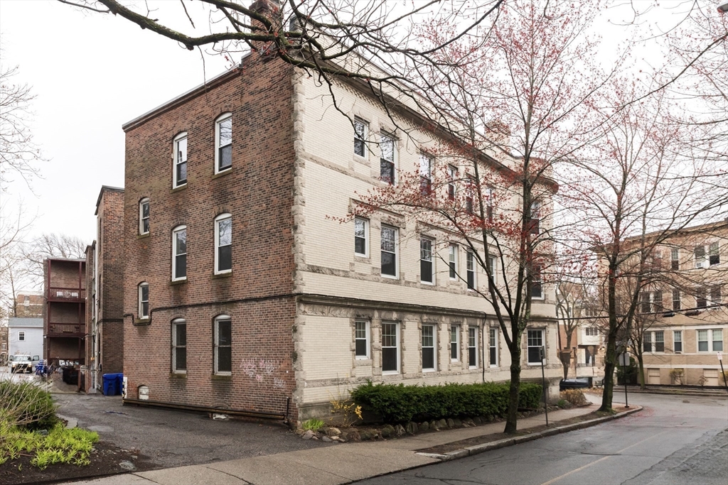 45 Dwight St