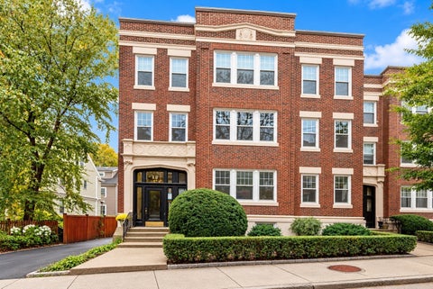 Photo of 12 Gibbs St #2, Brookline, MA 02446 (MLS # 73594940)