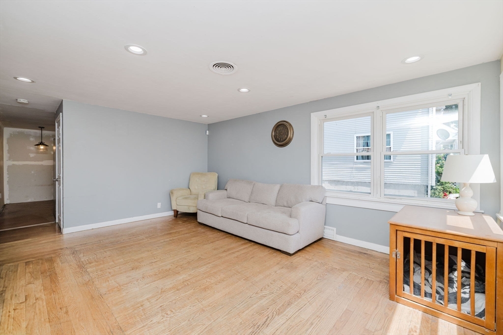 247 Wadsworth St