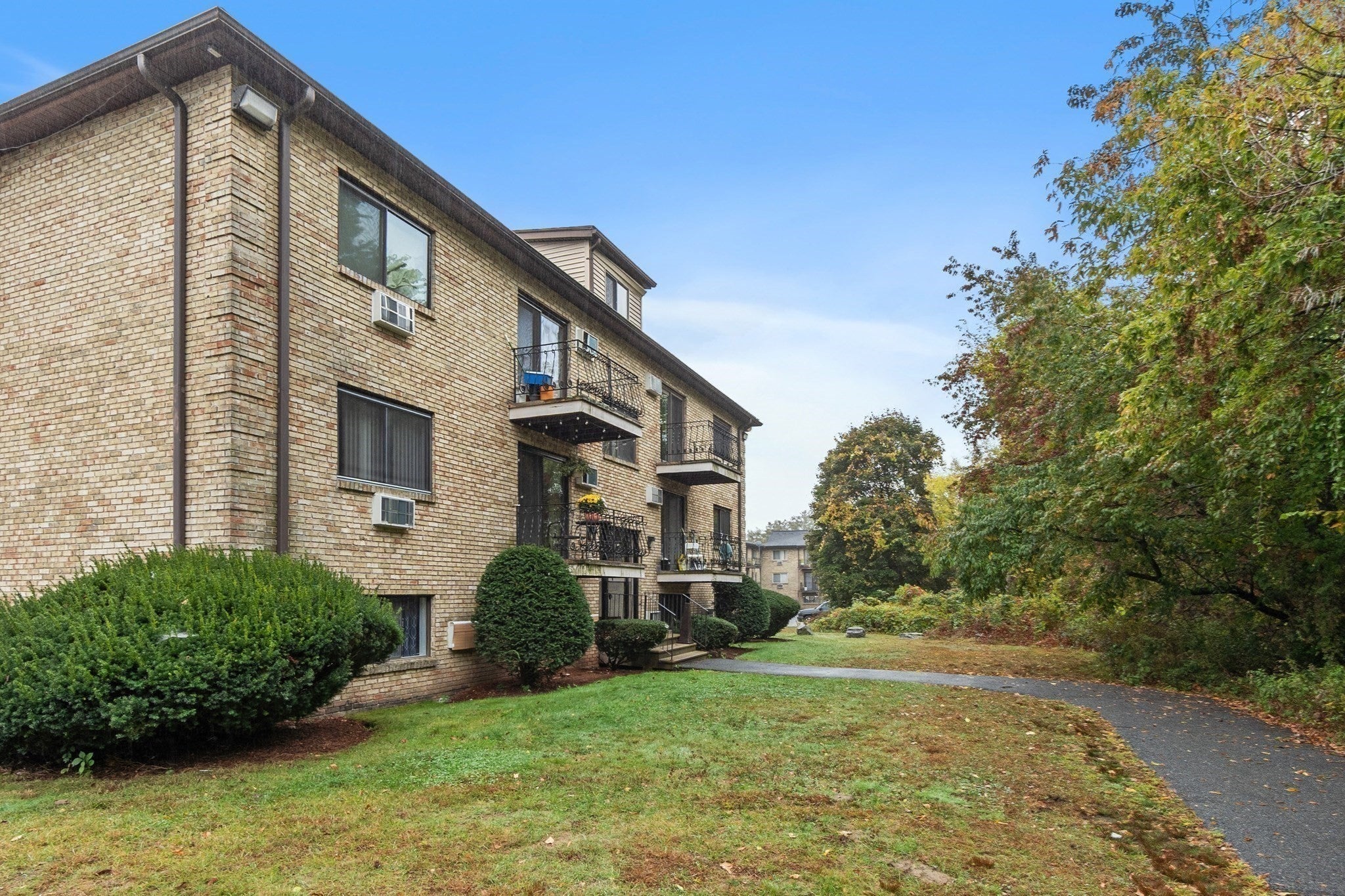 311 Pawtucket Blvd #29, Lowell, MA, 311 Pawtucket Blvd #29, Lowell, MA Photo #28