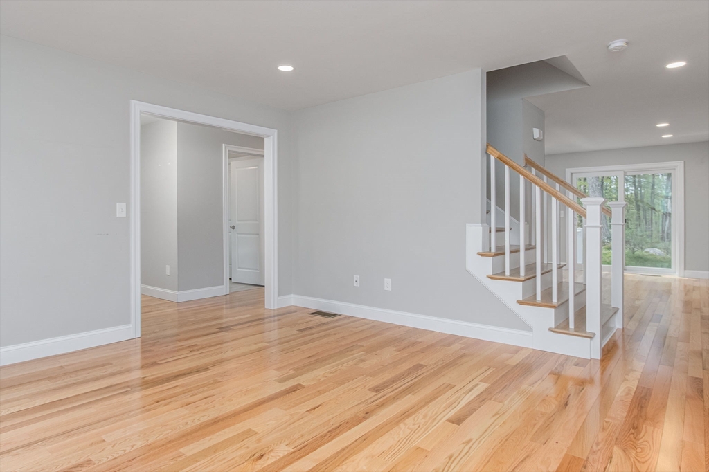 21 Birch Drive, Pepperell, MA Photo #6