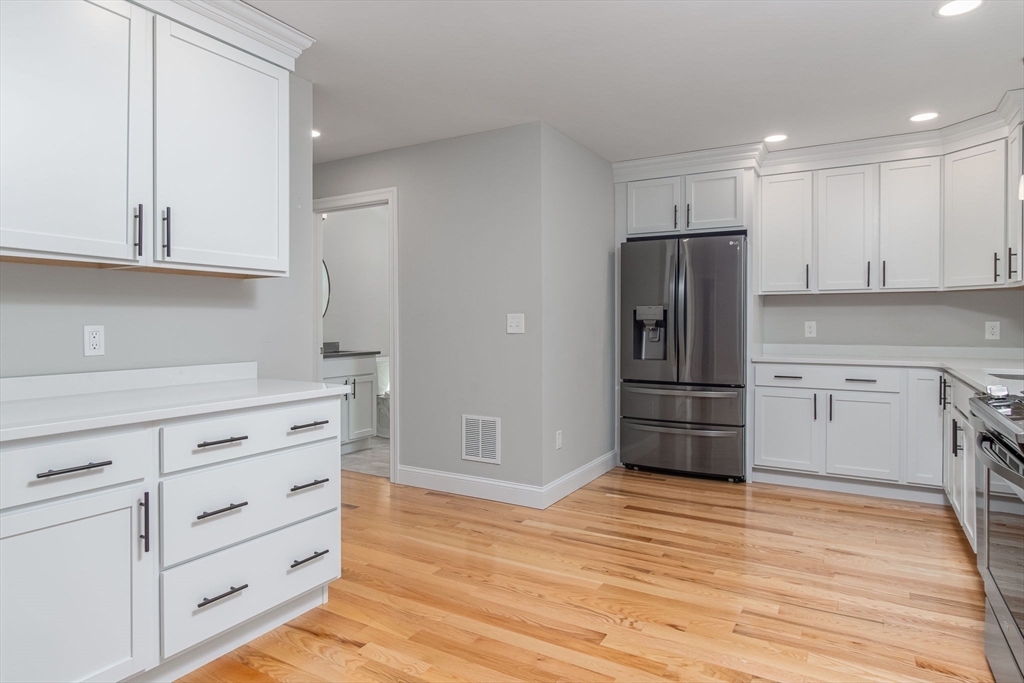 21 Birch Drive, Pepperell, MA Photo #11