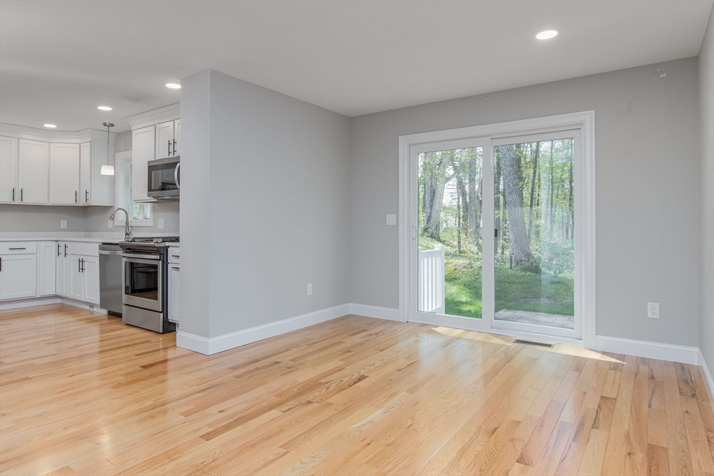 21 Birch Drive, Pepperell, MA Photo #12