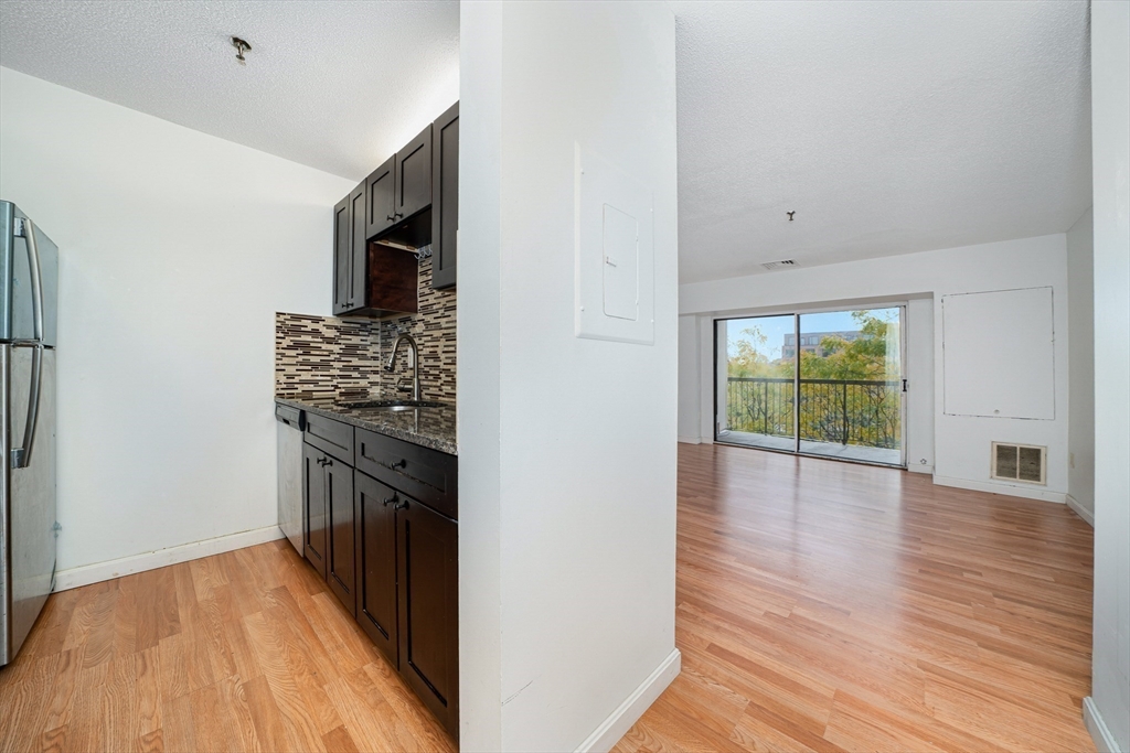 133 Commander Shea Blvd 505