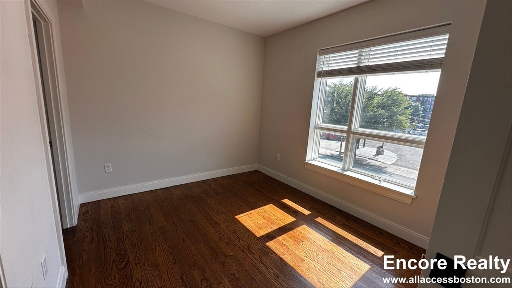 1 Everett ST #303, Boston, MA Photo #6