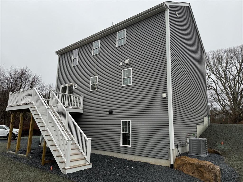 200 Pine St