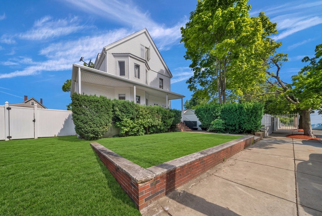 85 Arlington