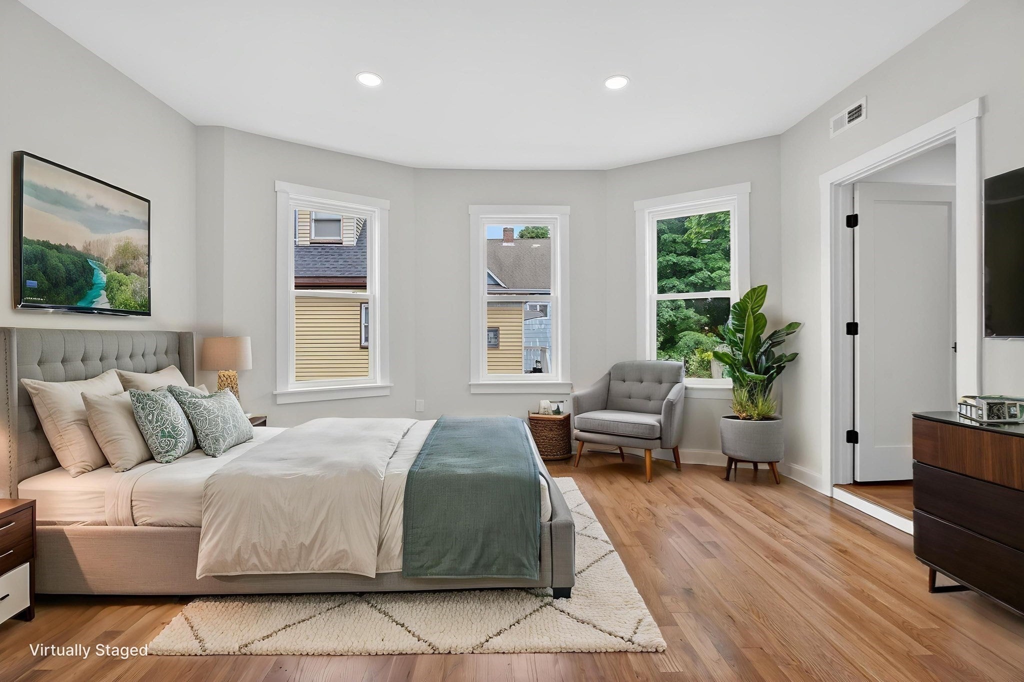 21 Hutchinson St 2