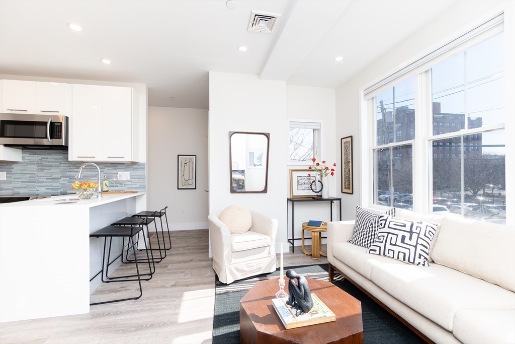 70 Bremen Street 201