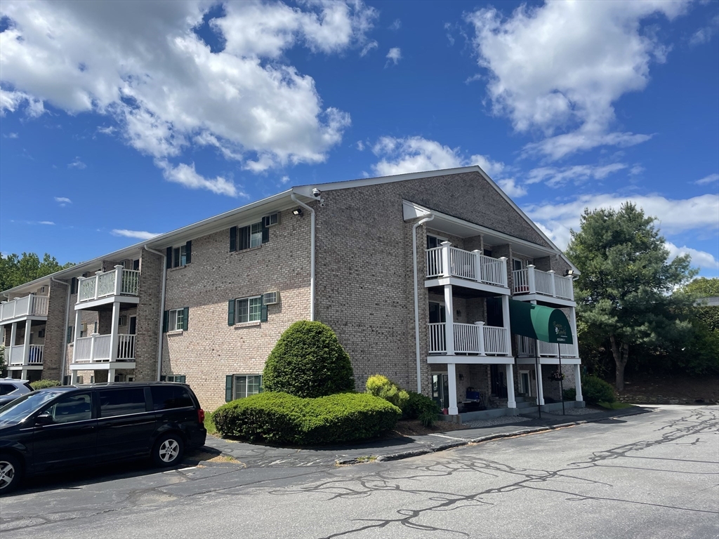 200 Manning St 17 C