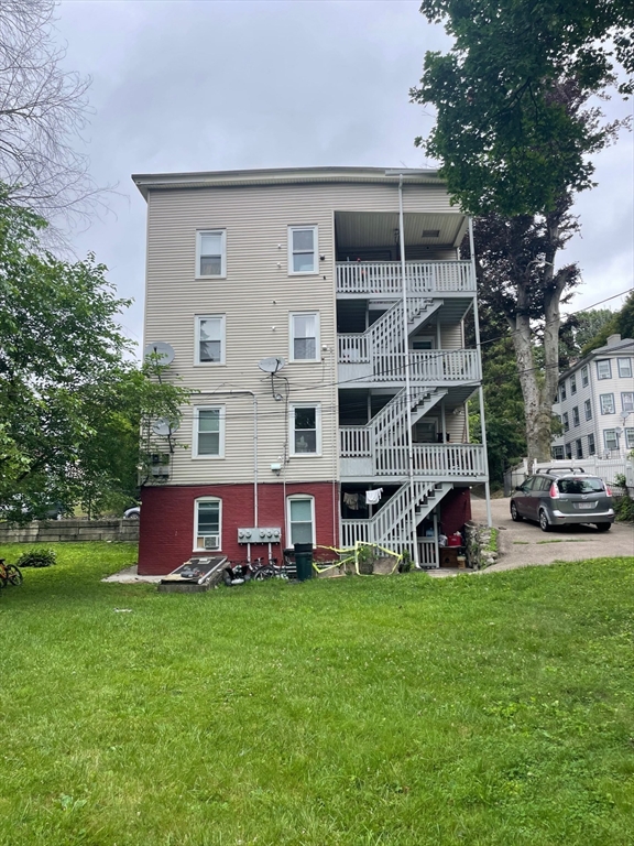 16 Gates St