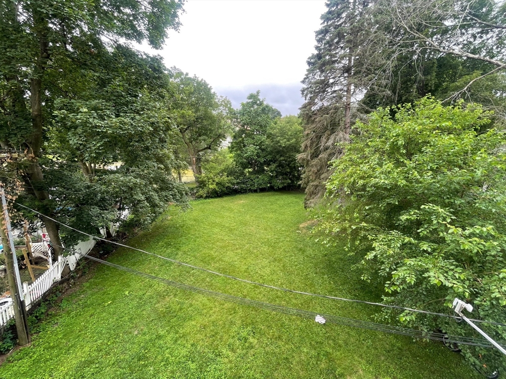 16 Gates St