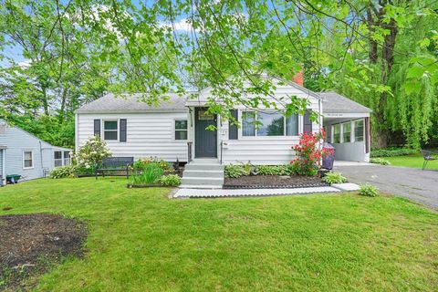 Photo of 179 Knollwood St, Springfield, MA 01104 (MLS # 73524125)