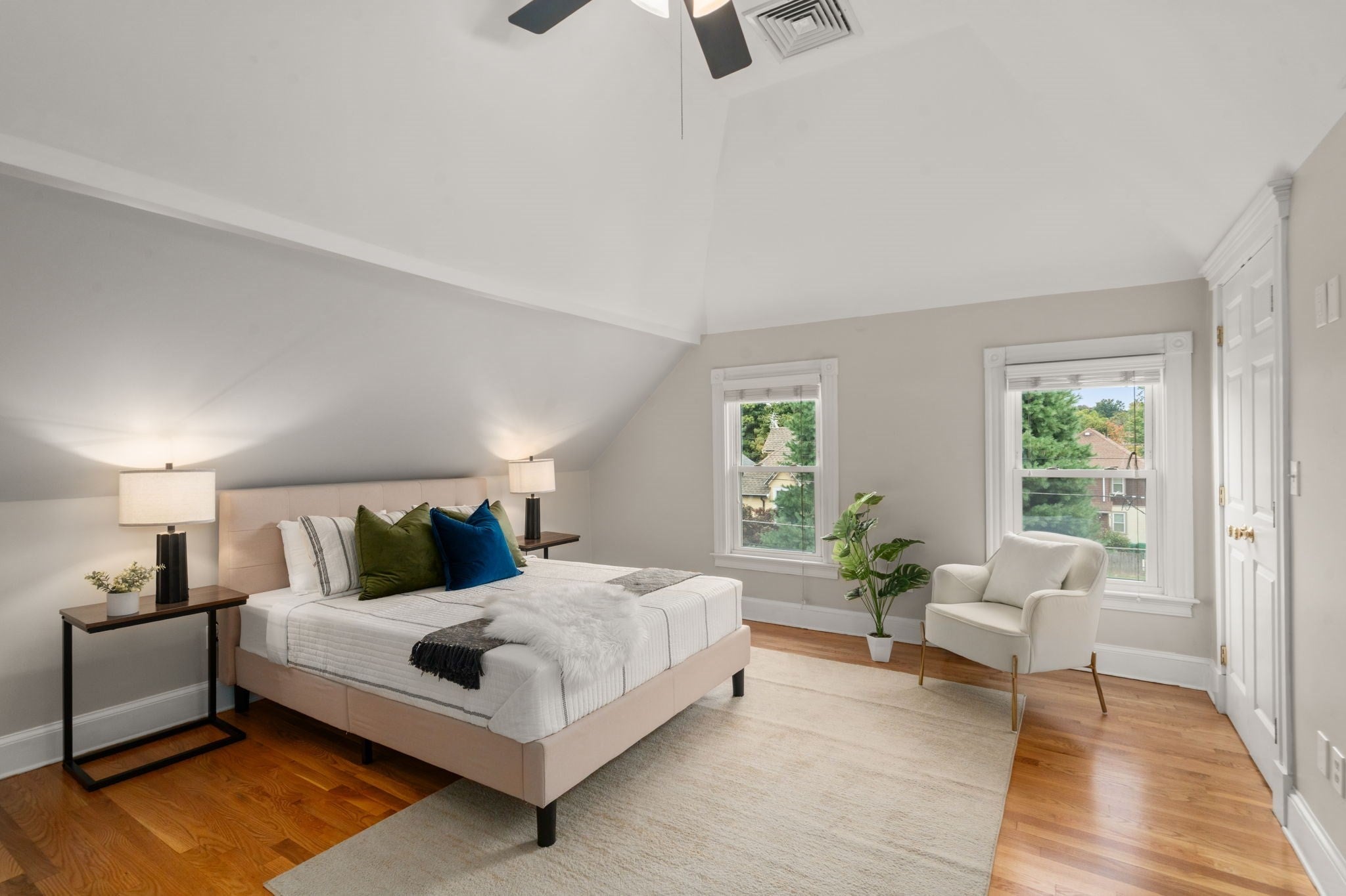 2 Holton St #2B, Medford, MA Photo #13
