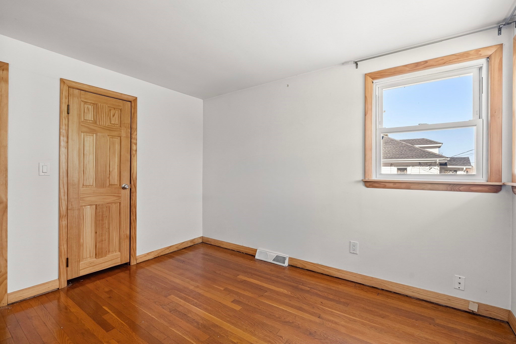 28 Eames Ave, Brockton, MA, 28 Eames Ave, Brockton, MA Photo #19