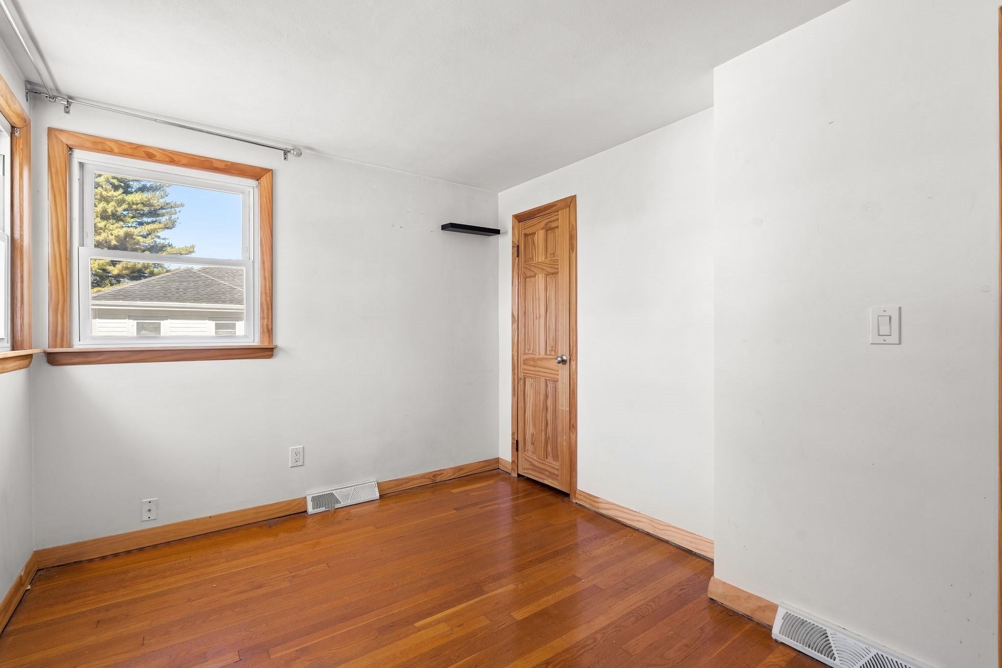 28 Eames Ave, Brockton, MA, 28 Eames Ave, Brockton, MA Photo #22