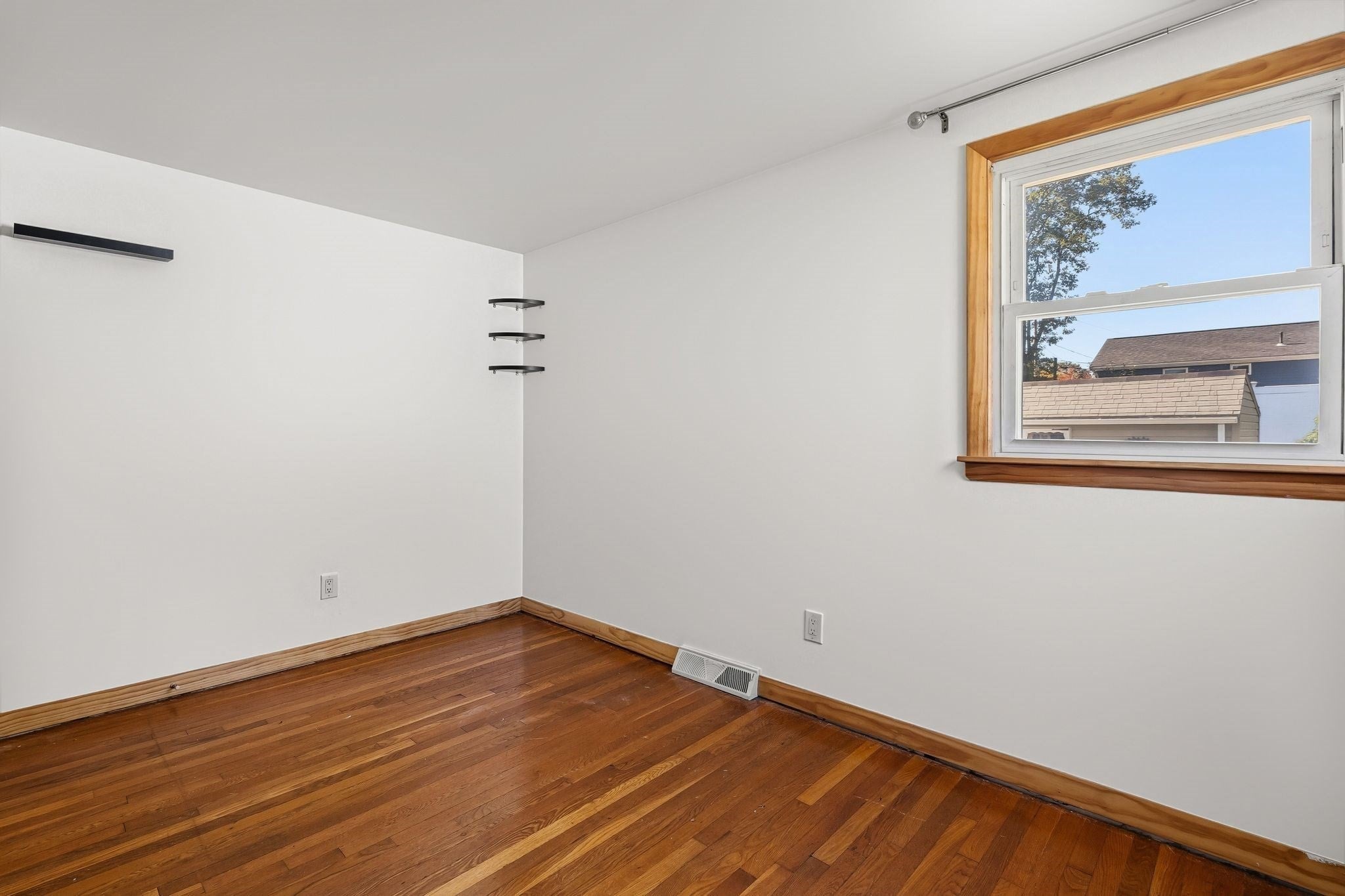 28 Eames Ave, Brockton, MA, 28 Eames Ave, Brockton, MA Photo #23