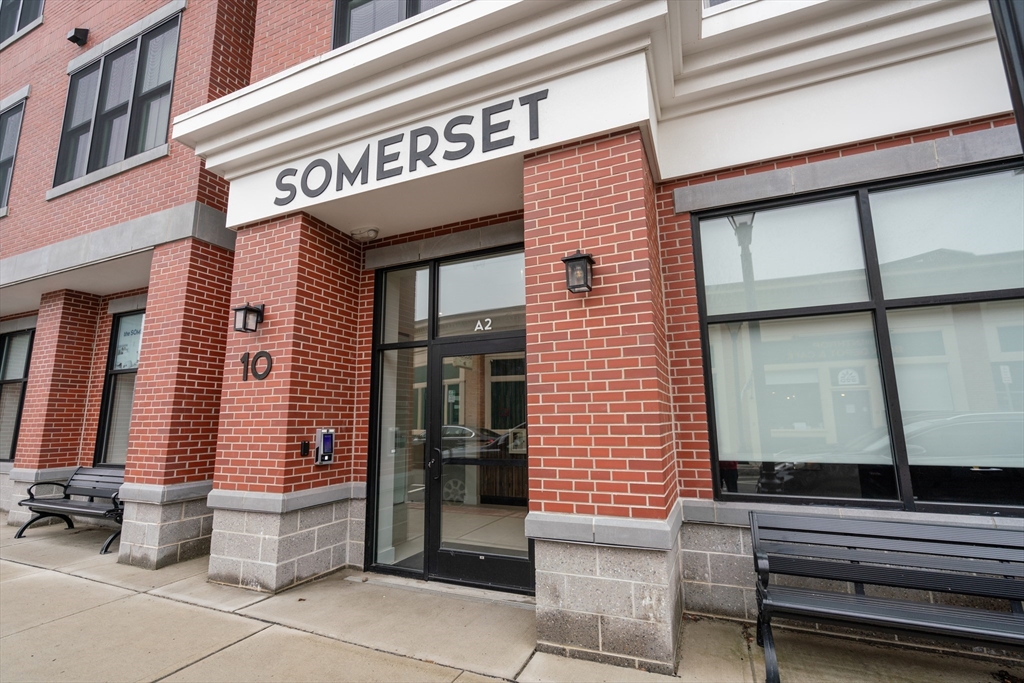 10 Somerset 304