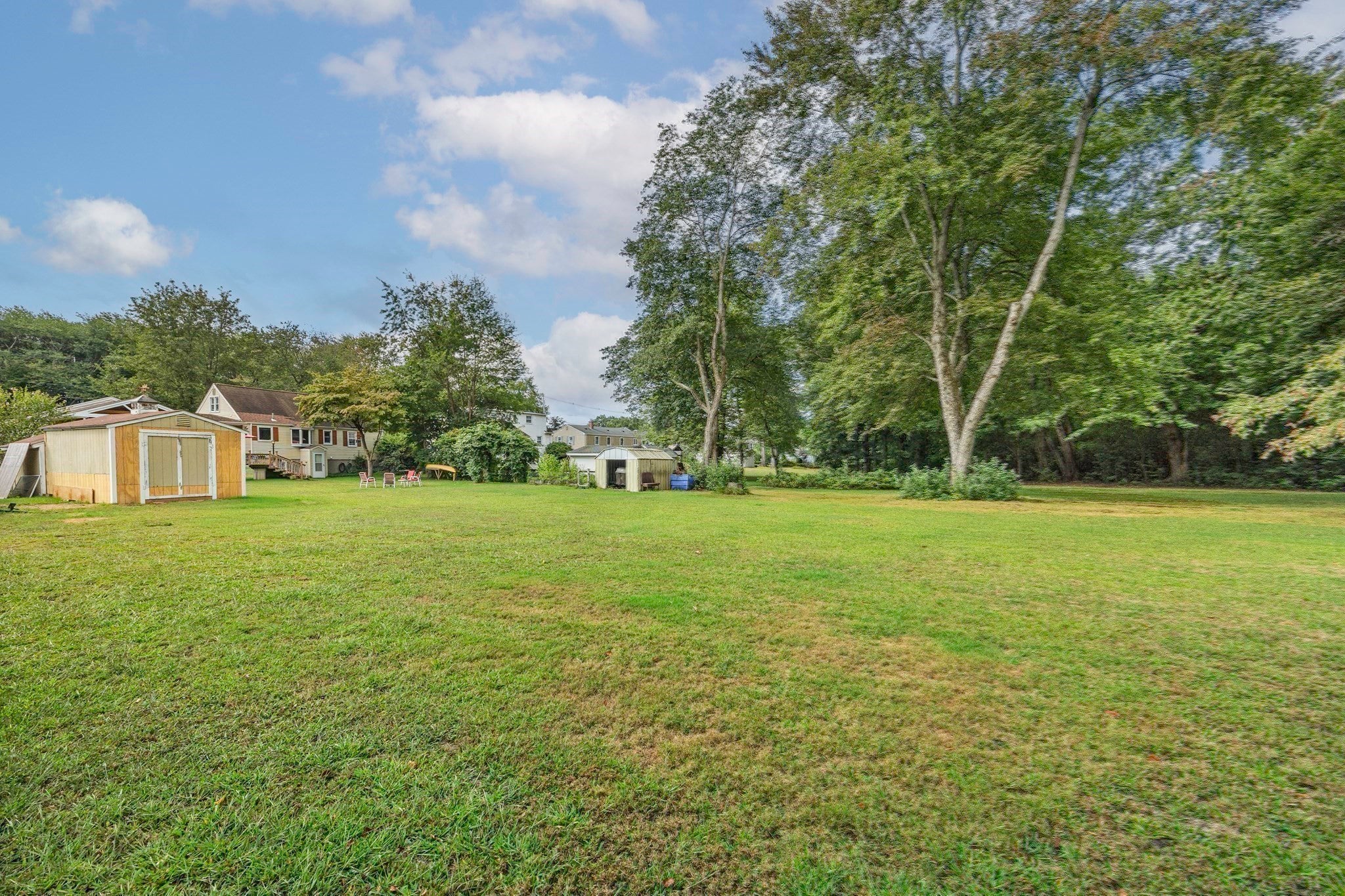 254 Mccarthy Ave, Chicopee, MA Photo #30