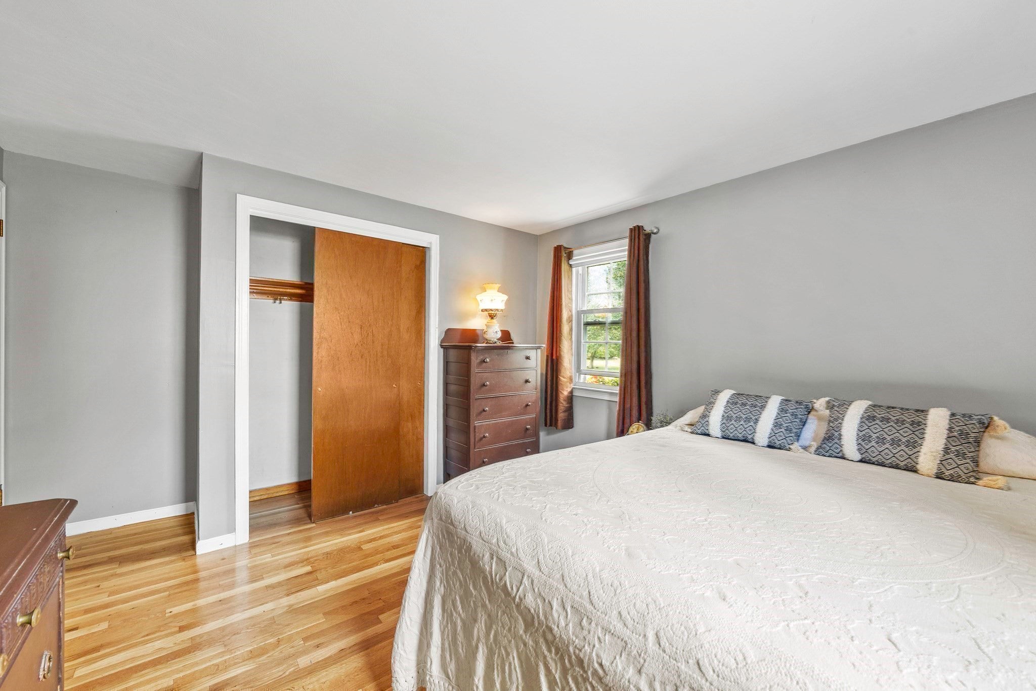 254 Mccarthy Ave, Chicopee, MA Photo #14