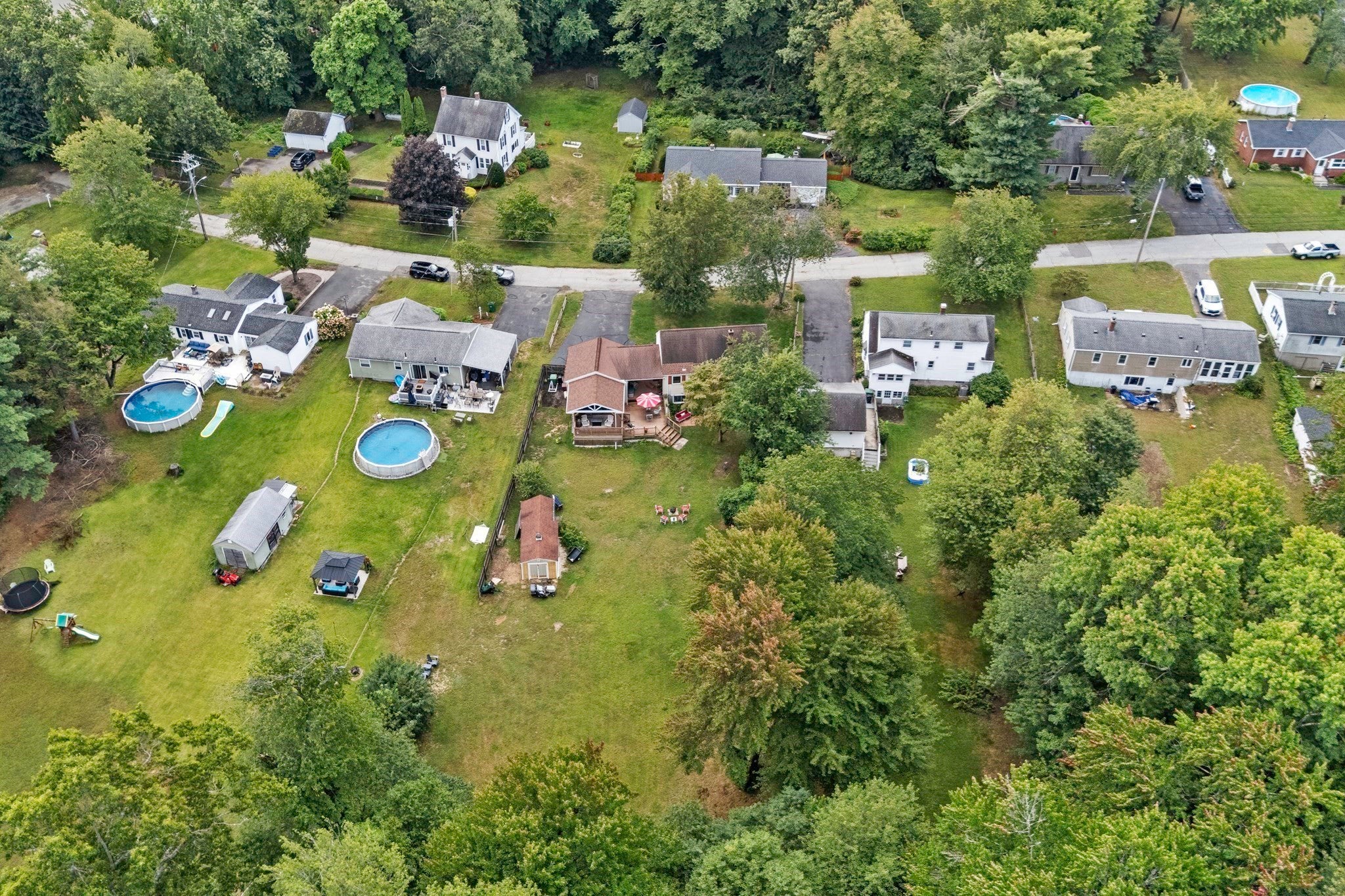 254 Mccarthy Ave, Chicopee, MA Photo #36