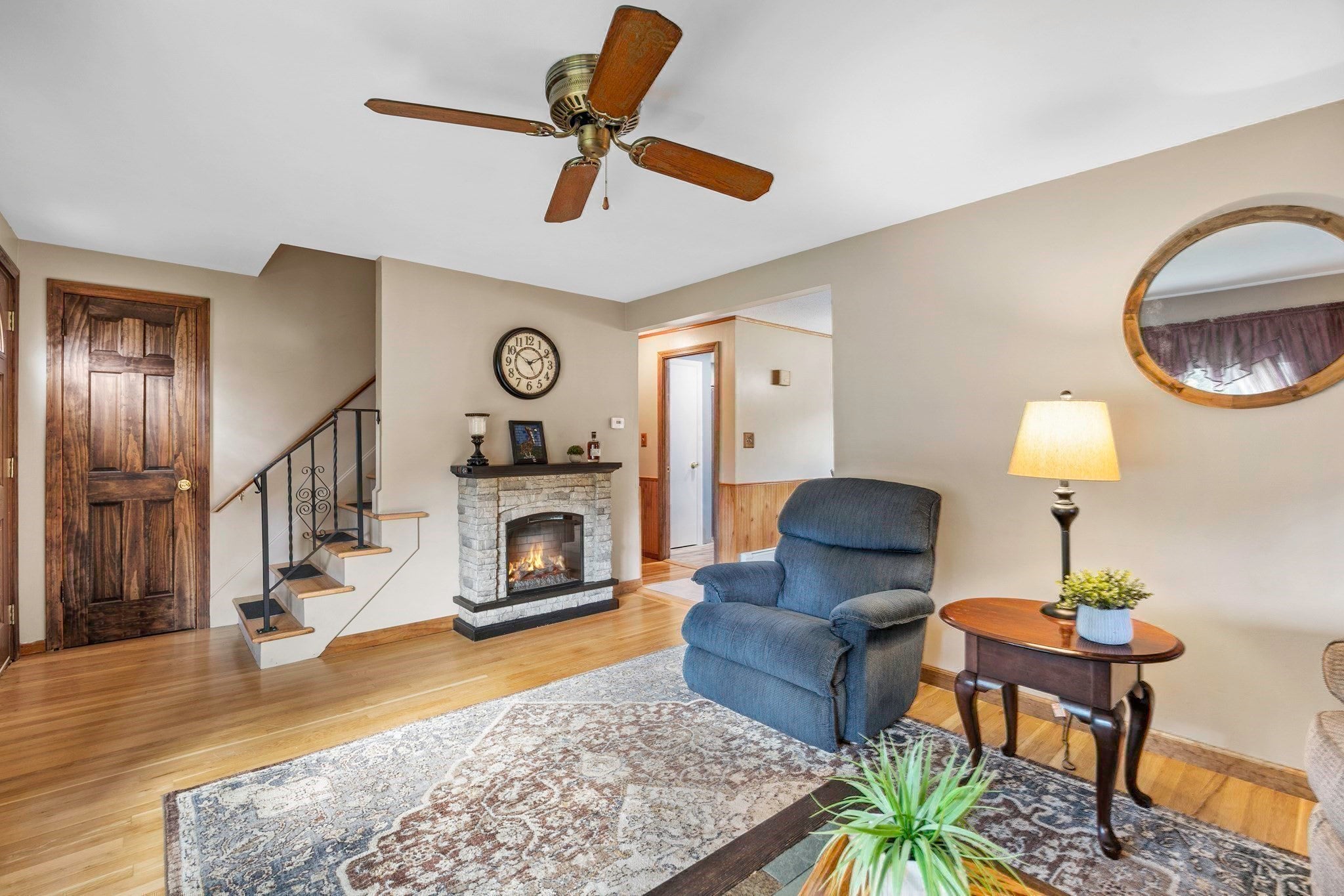 254 Mccarthy Ave, Chicopee, MA Photo #11