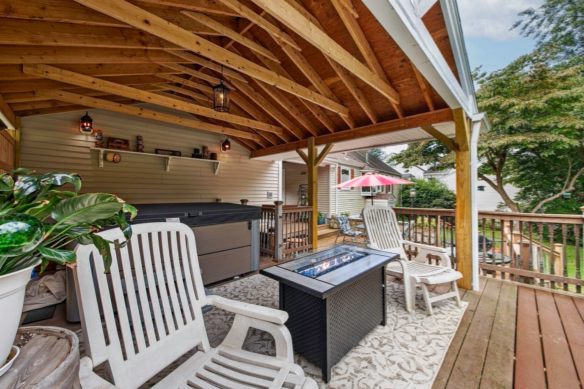 254 Mccarthy Ave, Chicopee, MA Photo #21