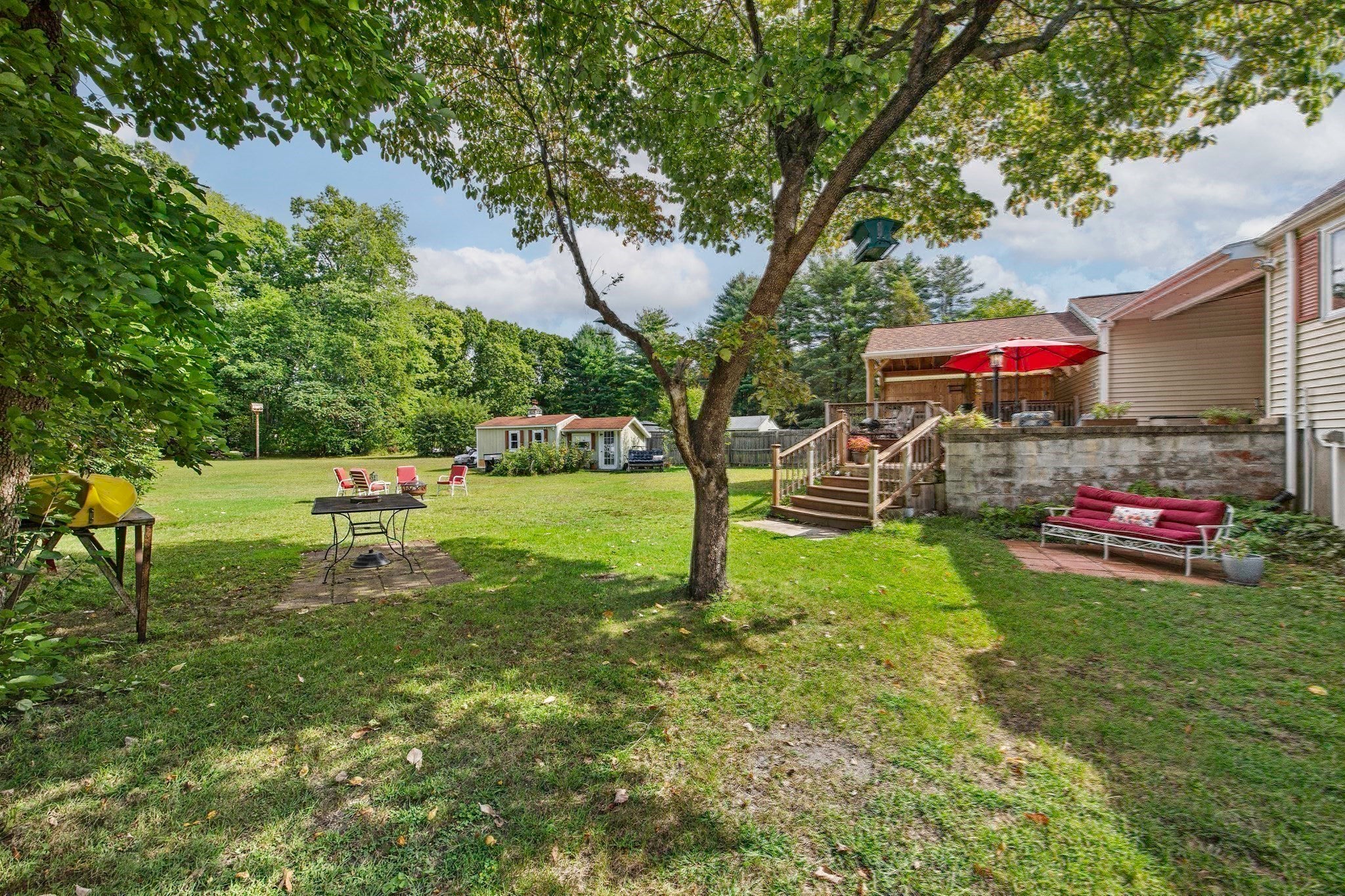 254 Mccarthy Ave, Chicopee, MA Photo #28