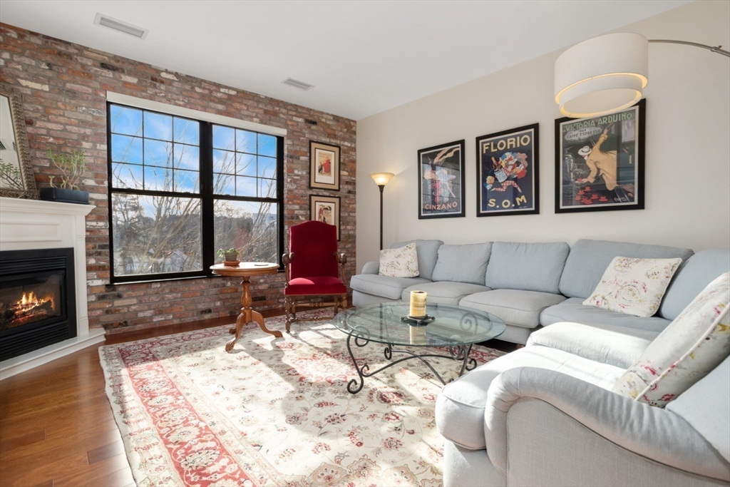 248 Albion Street 231